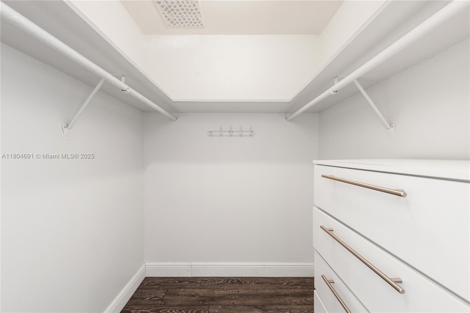 6770 Indian Creek Dr Unit: TSA1