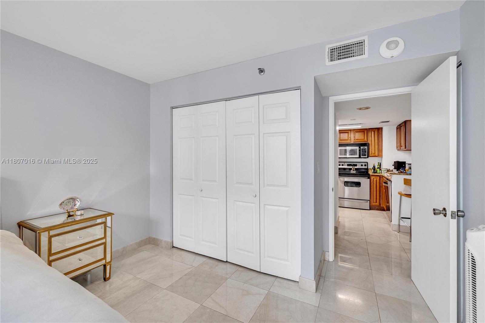 770 Claughton Island Dr # 1409