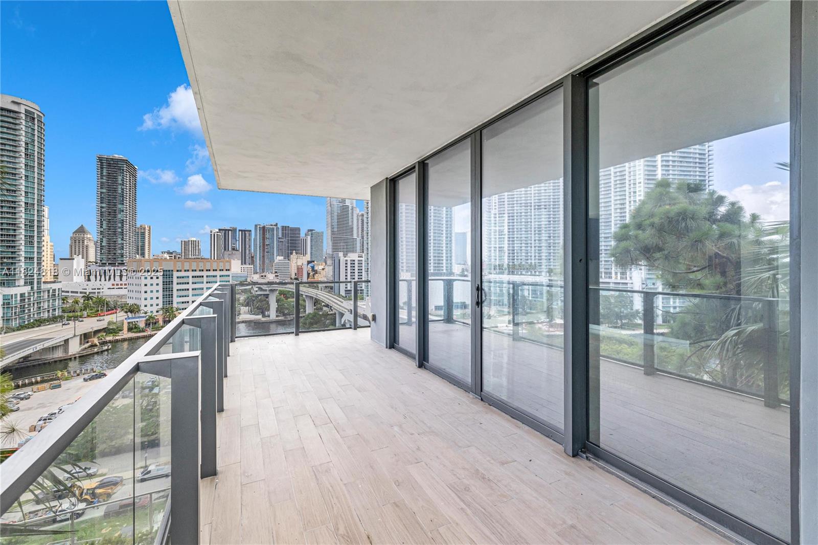 68 SE 6th St # 712
