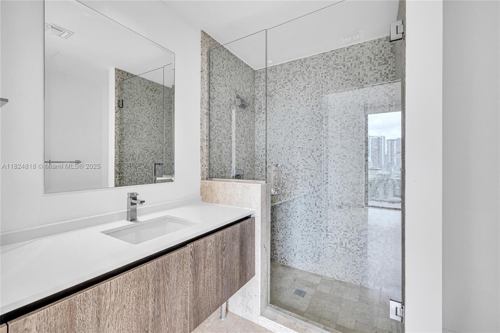 68 SE 6th St # 712