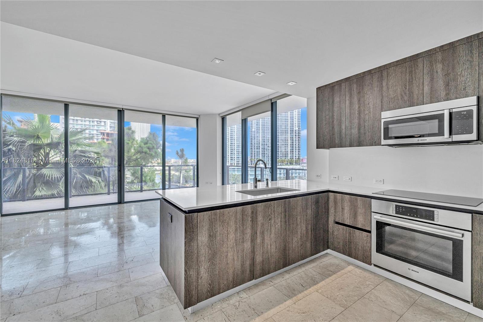 68 SE 6th St # 712