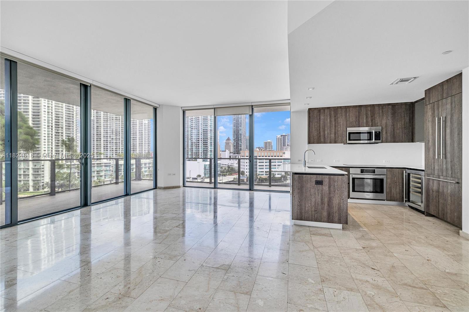68 SE 6th St # 712