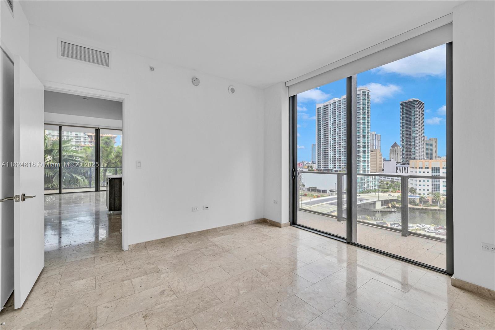 68 SE 6th St # 712
