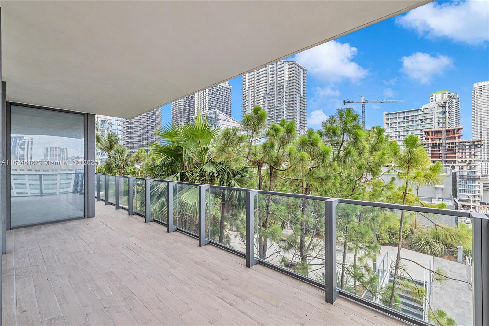 68 SE 6th St # 712