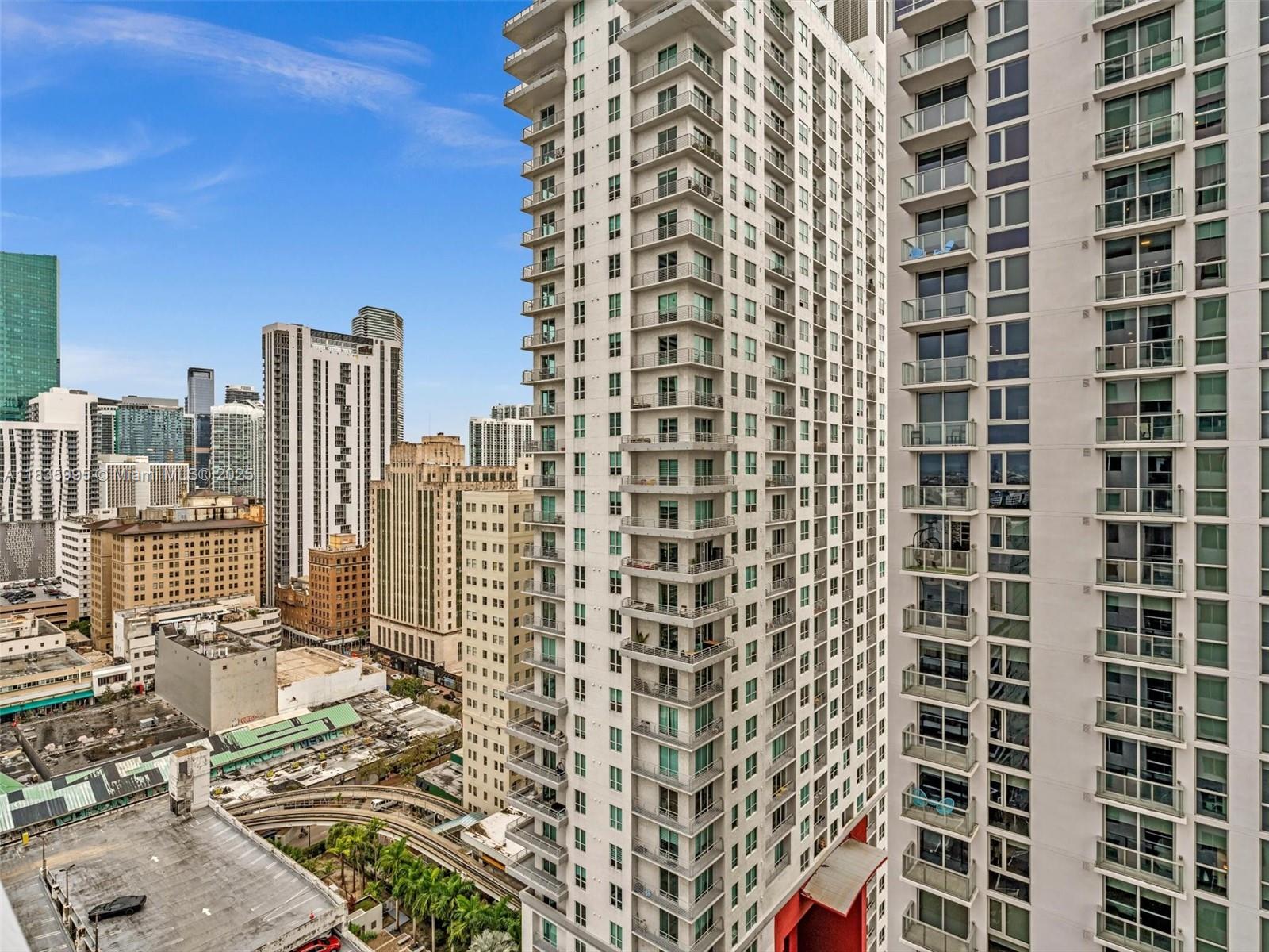 253 NE 2nd St # 2208