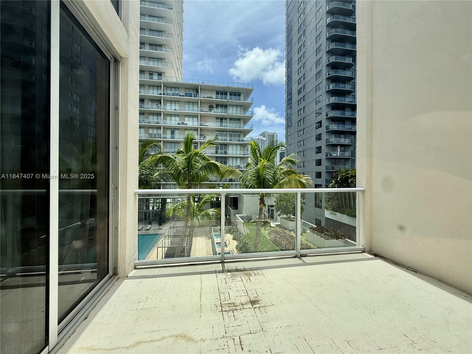 3451 NE 1st Ave Unit: PM07