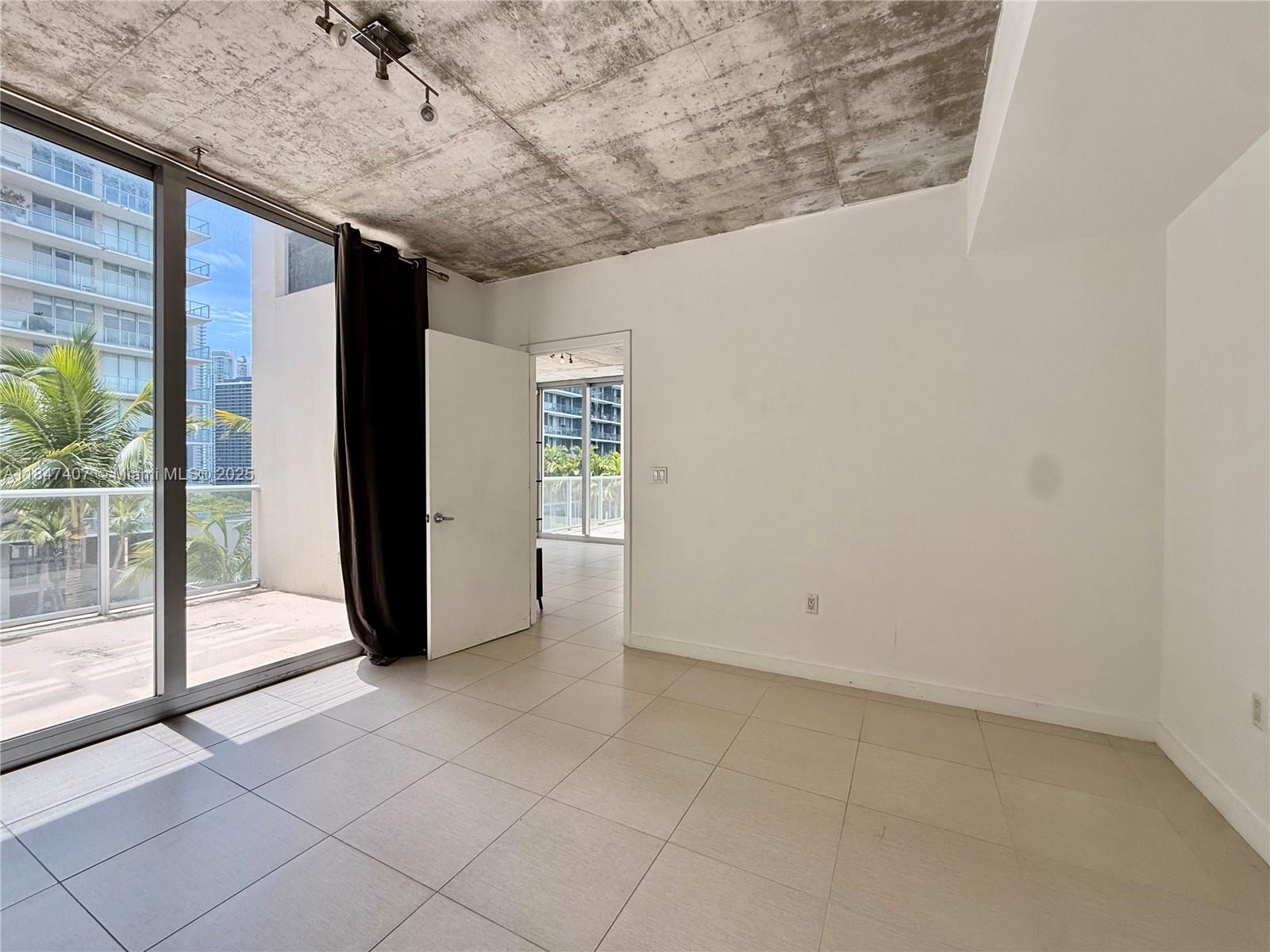 3451 NE 1st Ave Unit: PM07