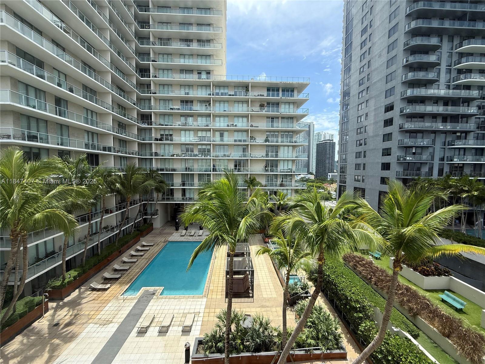 3451 NE 1st Ave Unit: PM07