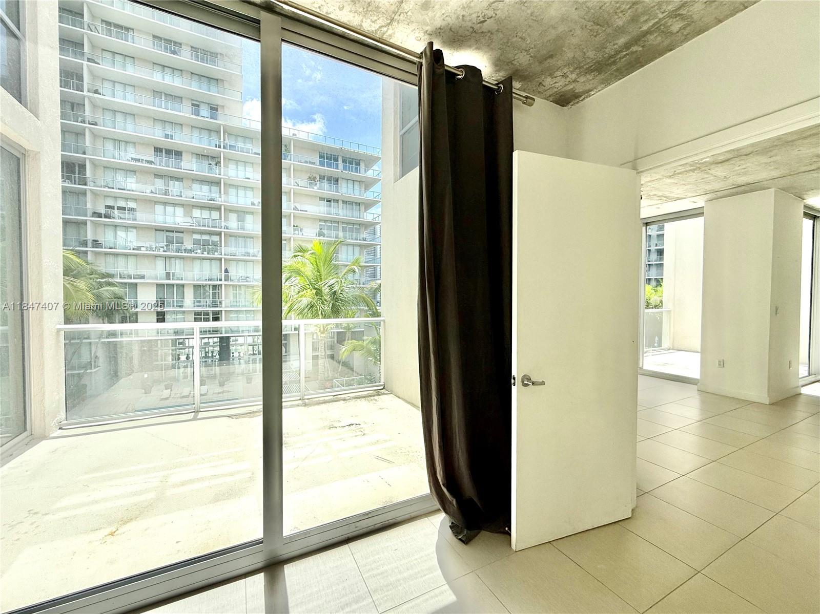 3451 NE 1st Ave Unit: PM07
