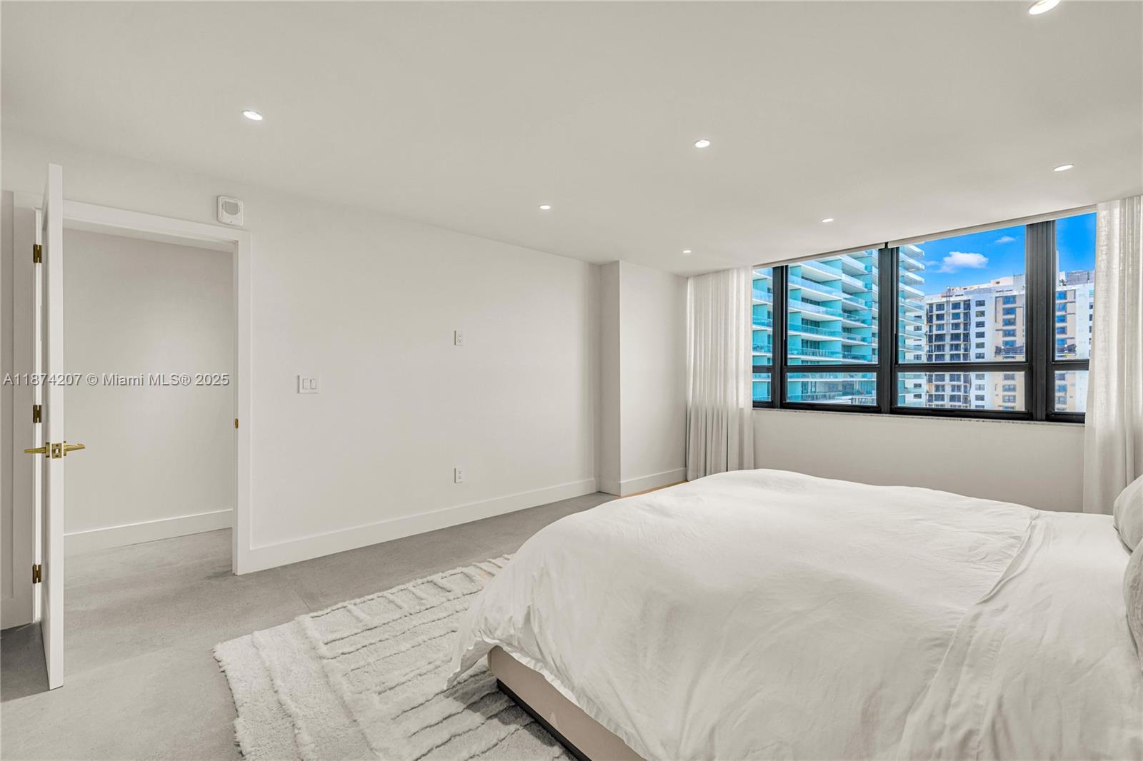 10205 Collins Ave # 603