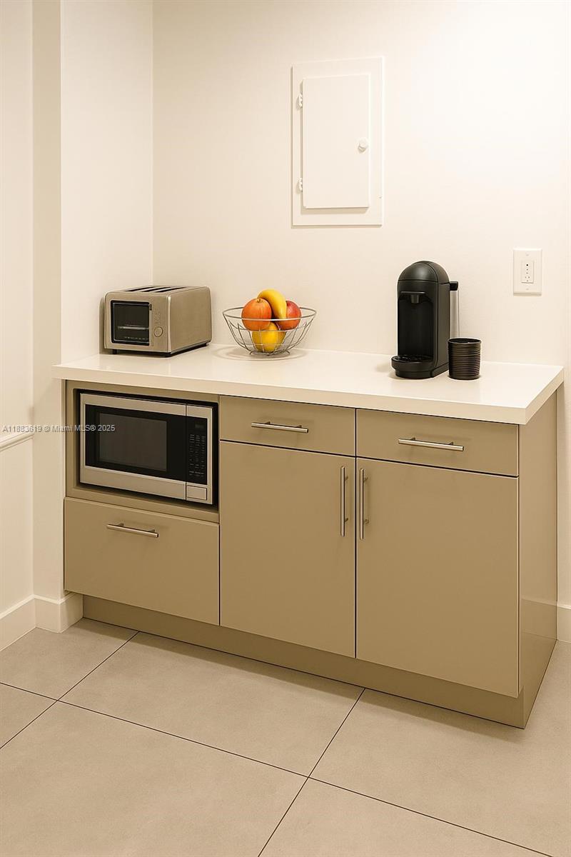 1780 NE 191st St # 2 Unit: 112-2