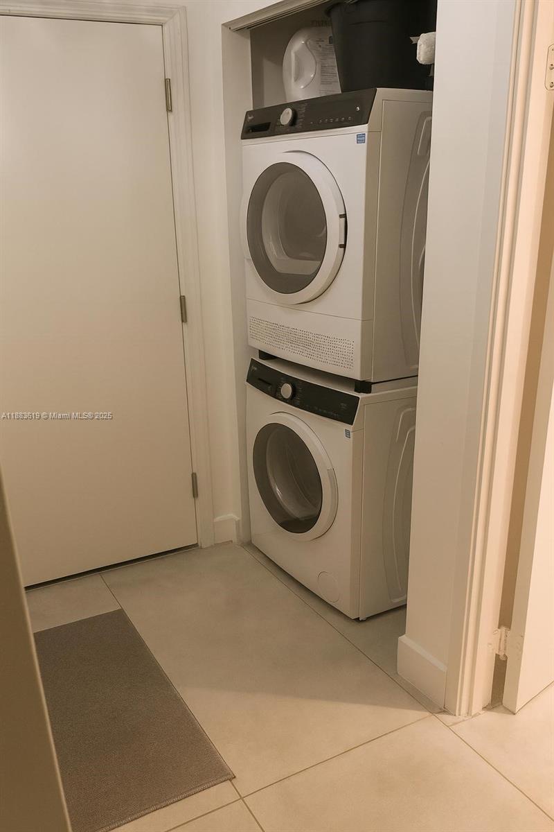 1780 NE 191st St # 2 Unit: 112-2