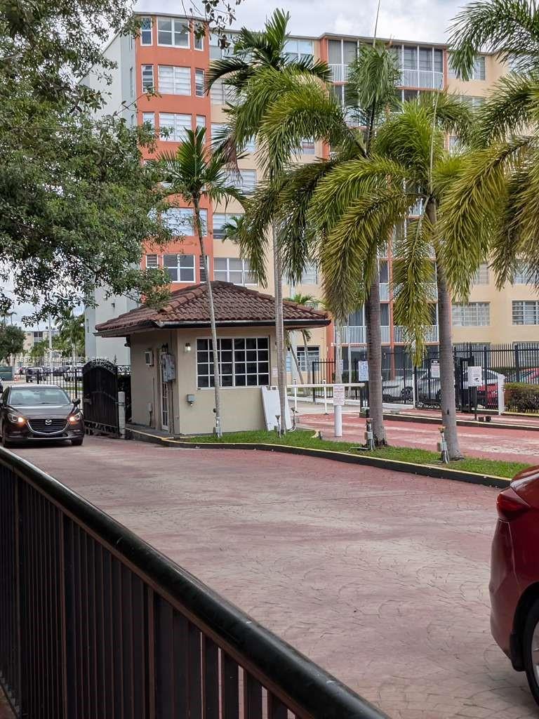 1780 NE 191st St # 2 Unit: 112-2