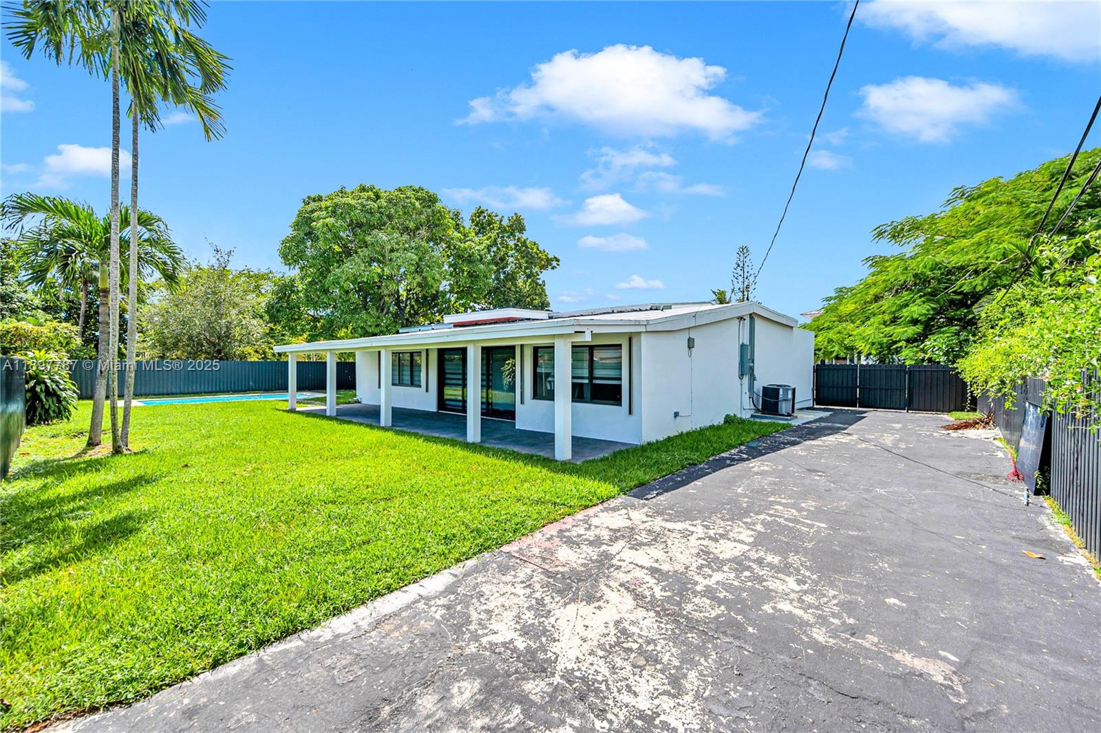 3051 SW 84th Ct, Miami