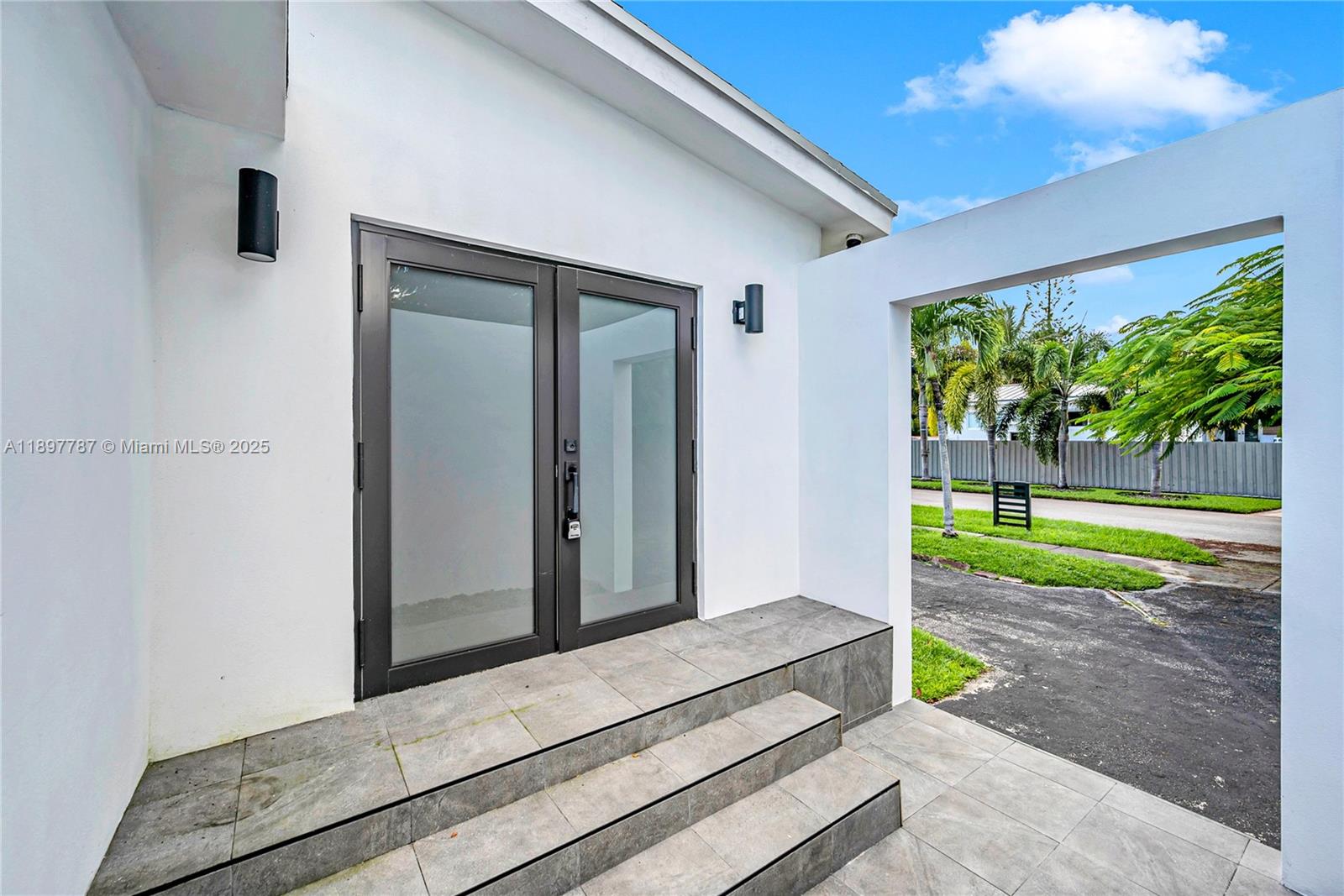 3051 SW 84th Ct, Miami