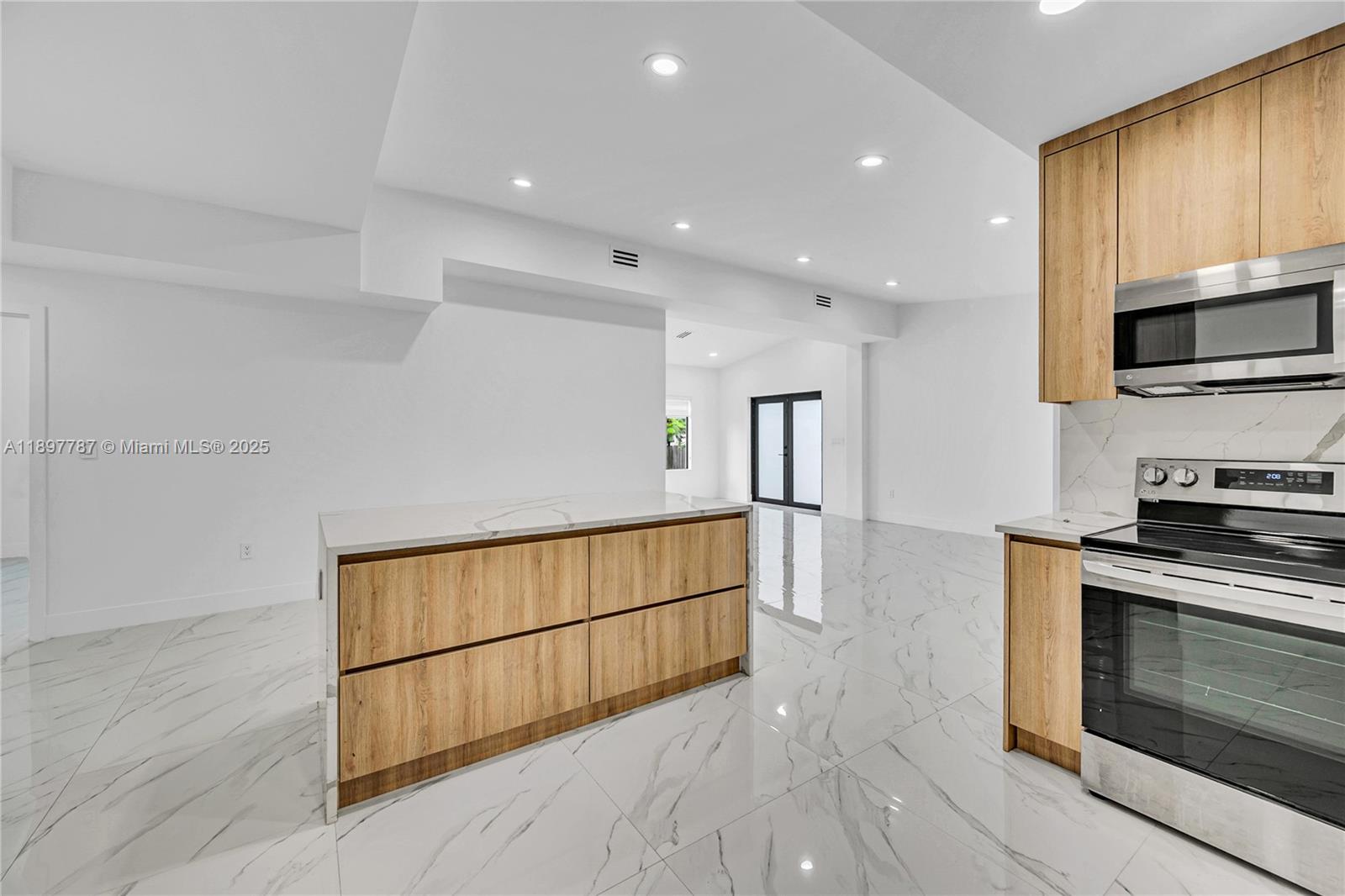 3051 SW 84th Ct, Miami