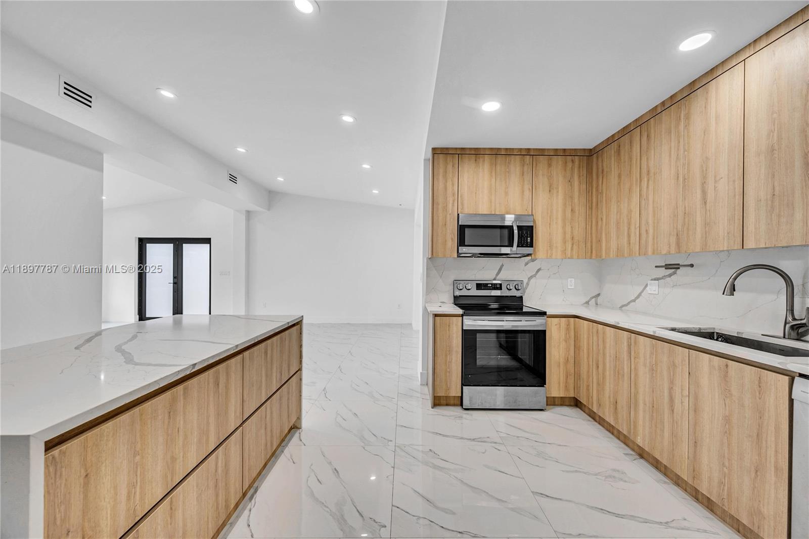 3051 SW 84th Ct, Miami