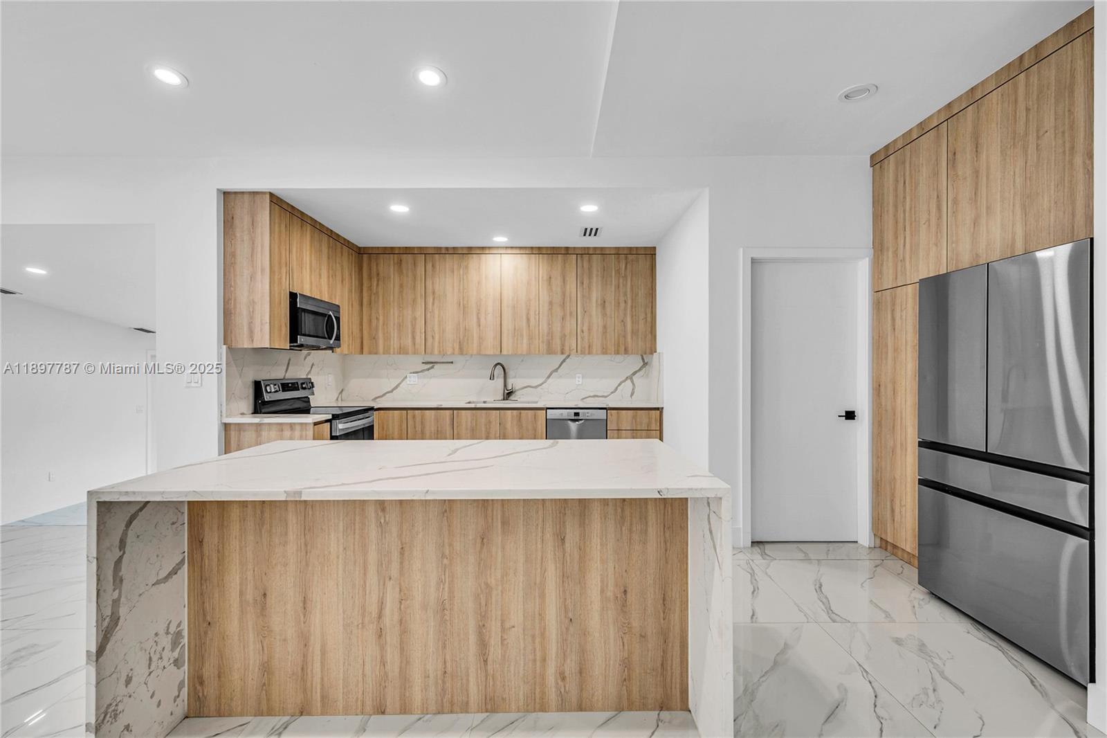 3051 SW 84th Ct, Miami