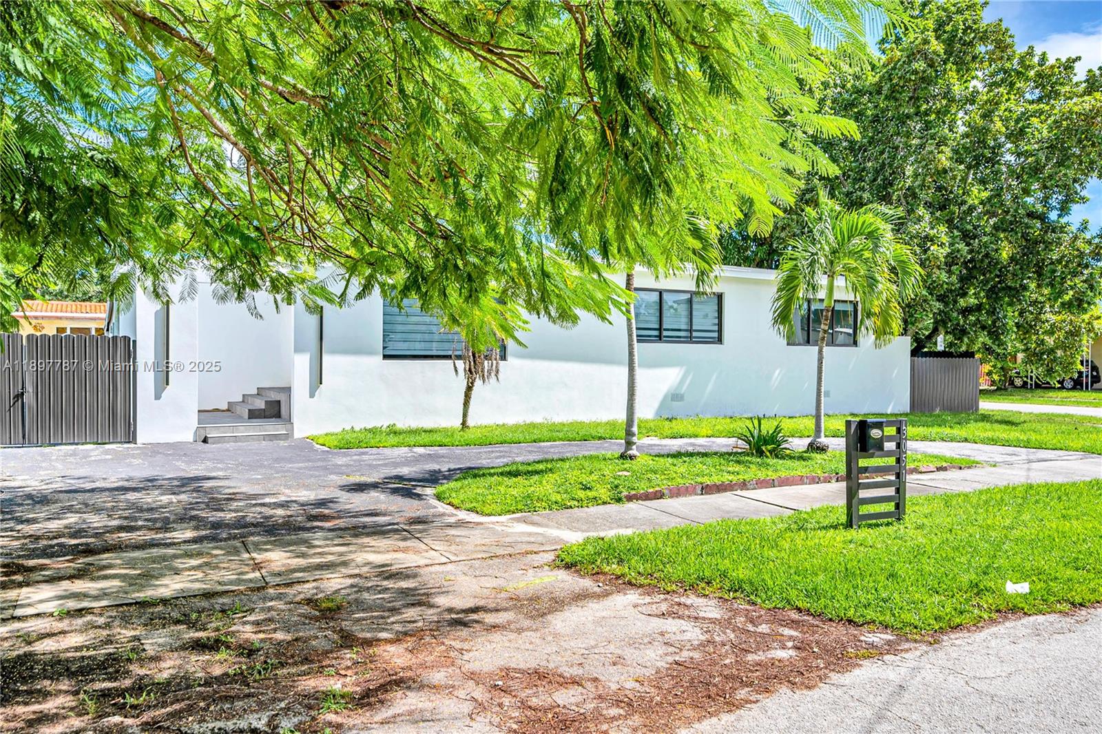 3051 SW 84th Ct, Miami