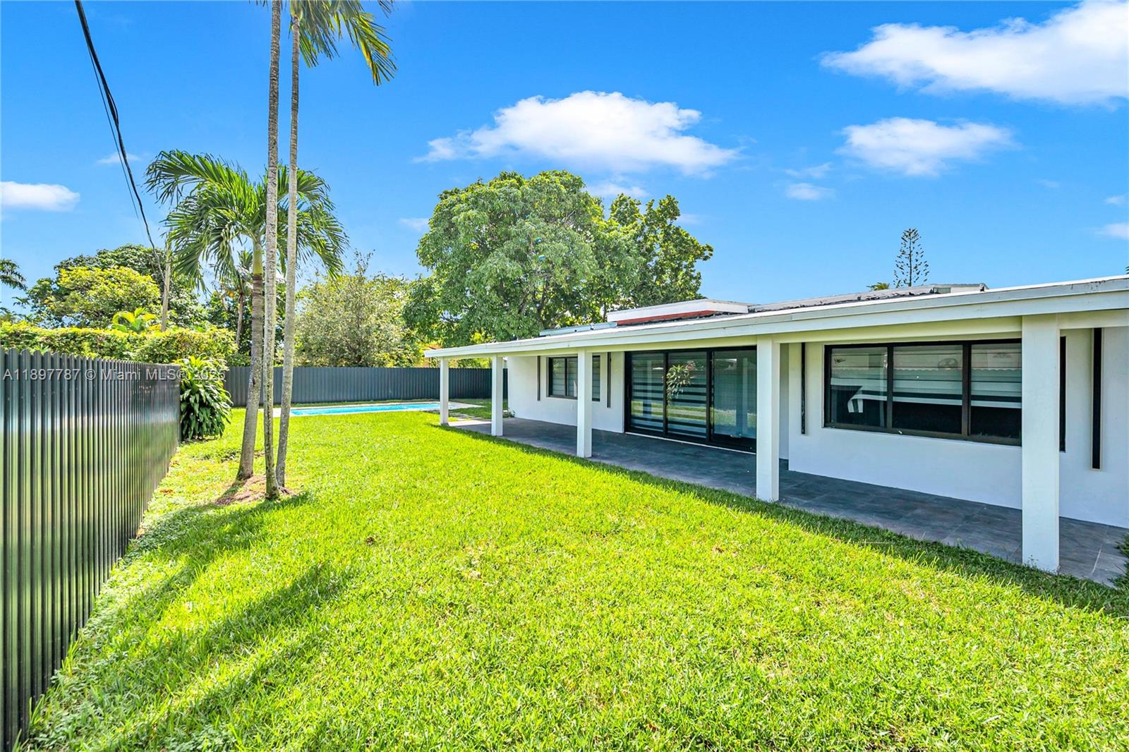 3051 SW 84th Ct, Miami