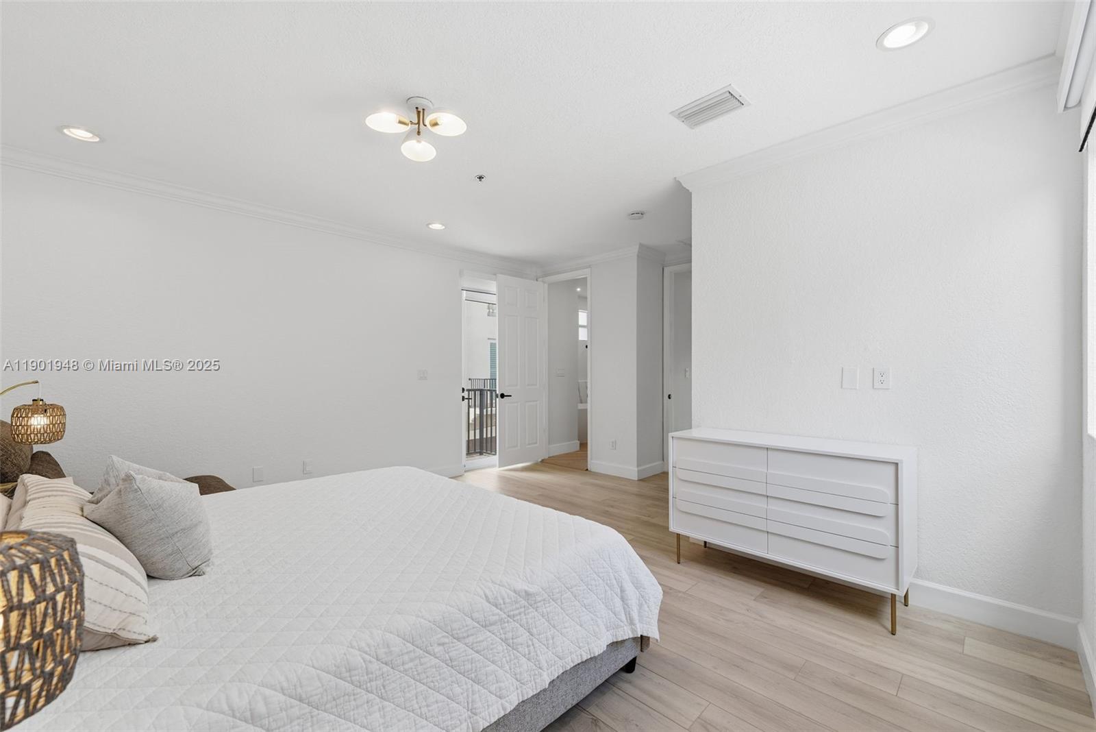 623 NE 11th Ave, Fort Lauderdale