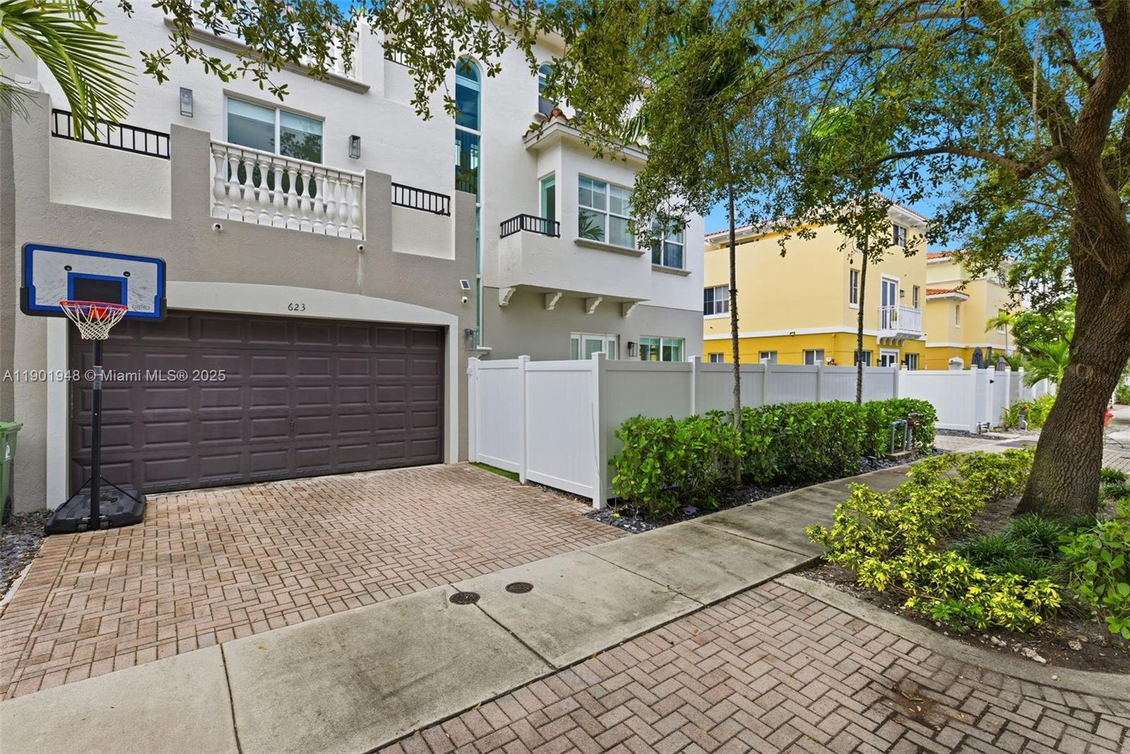 623 NE 11th Ave, Fort Lauderdale