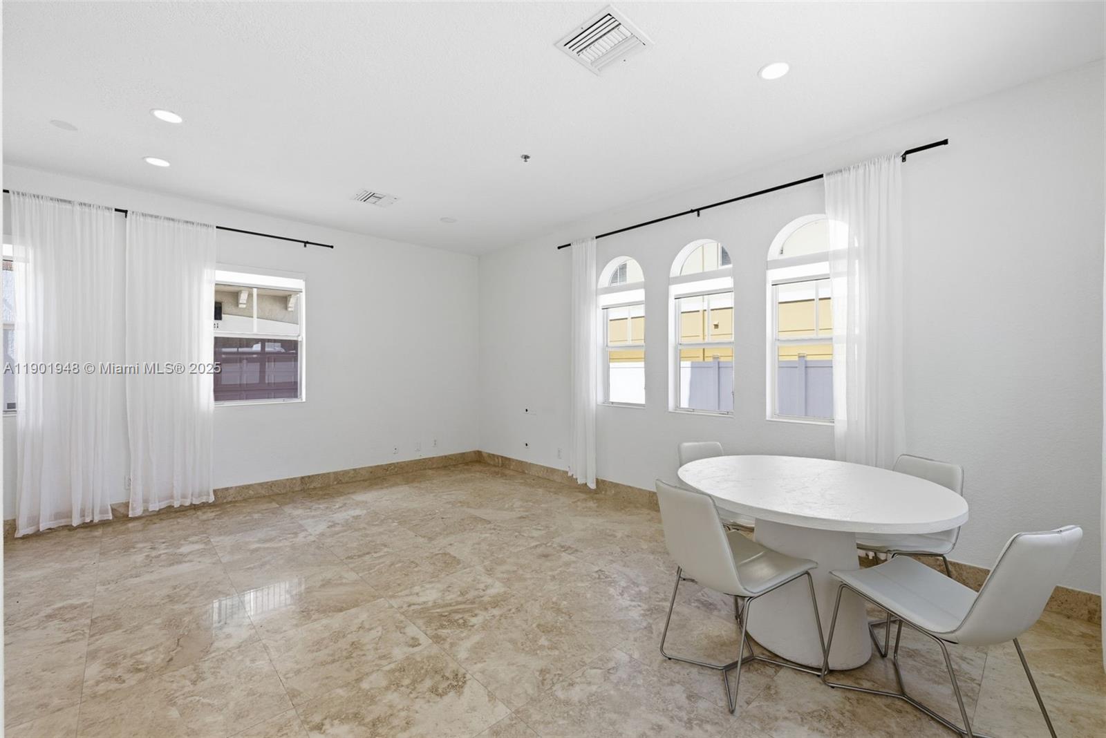 623 NE 11th Ave, Fort Lauderdale