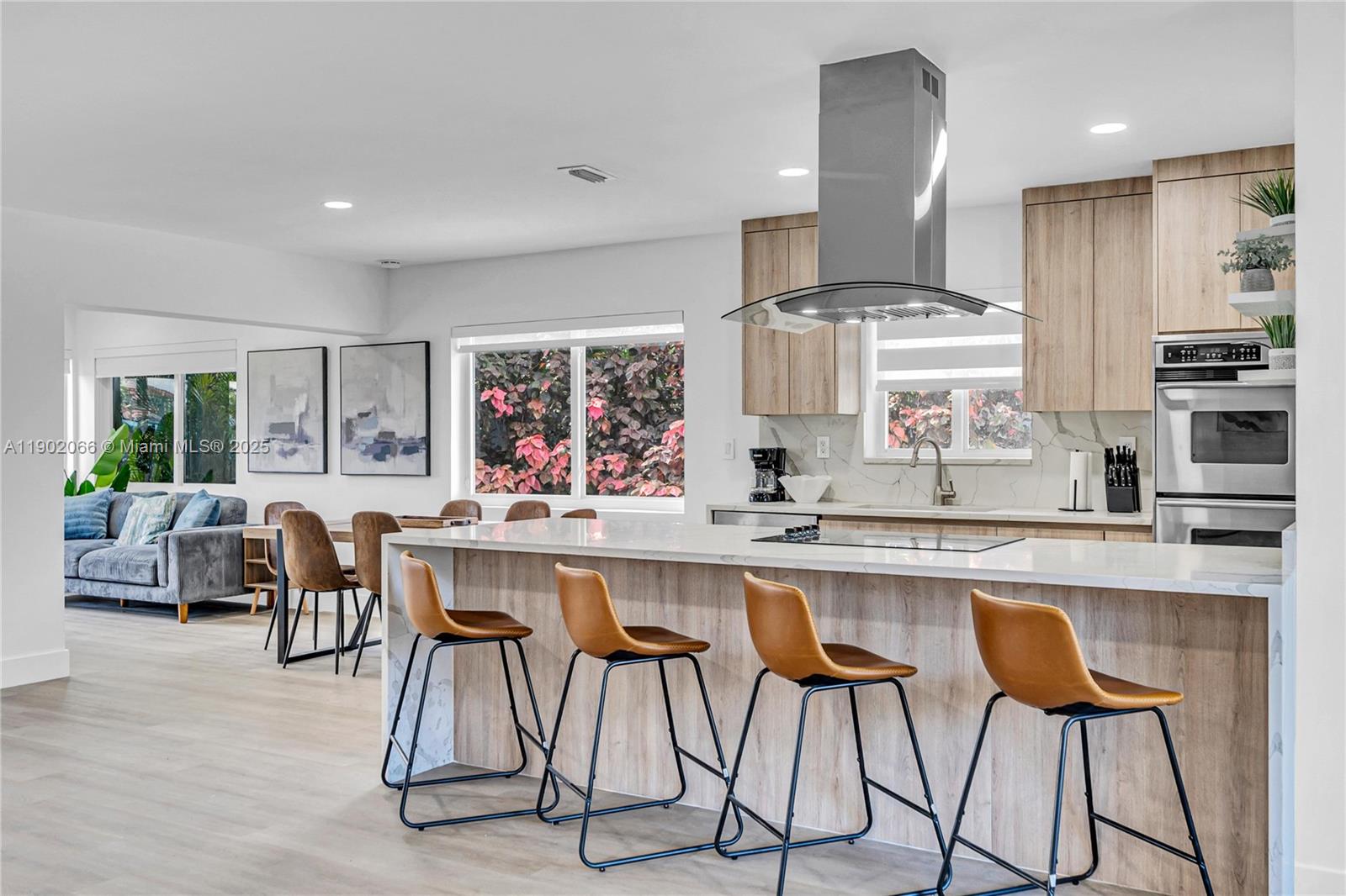 1040 NW 30th Ct, Wilton Manors