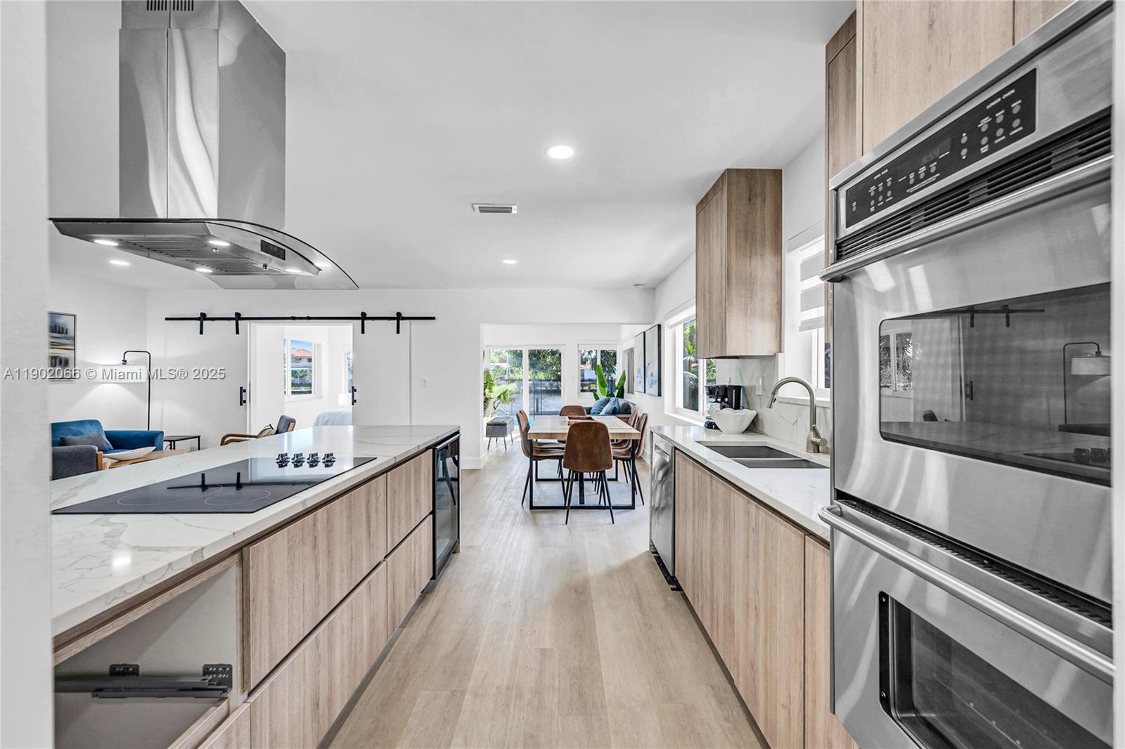 1040 NW 30th Ct, Wilton Manors