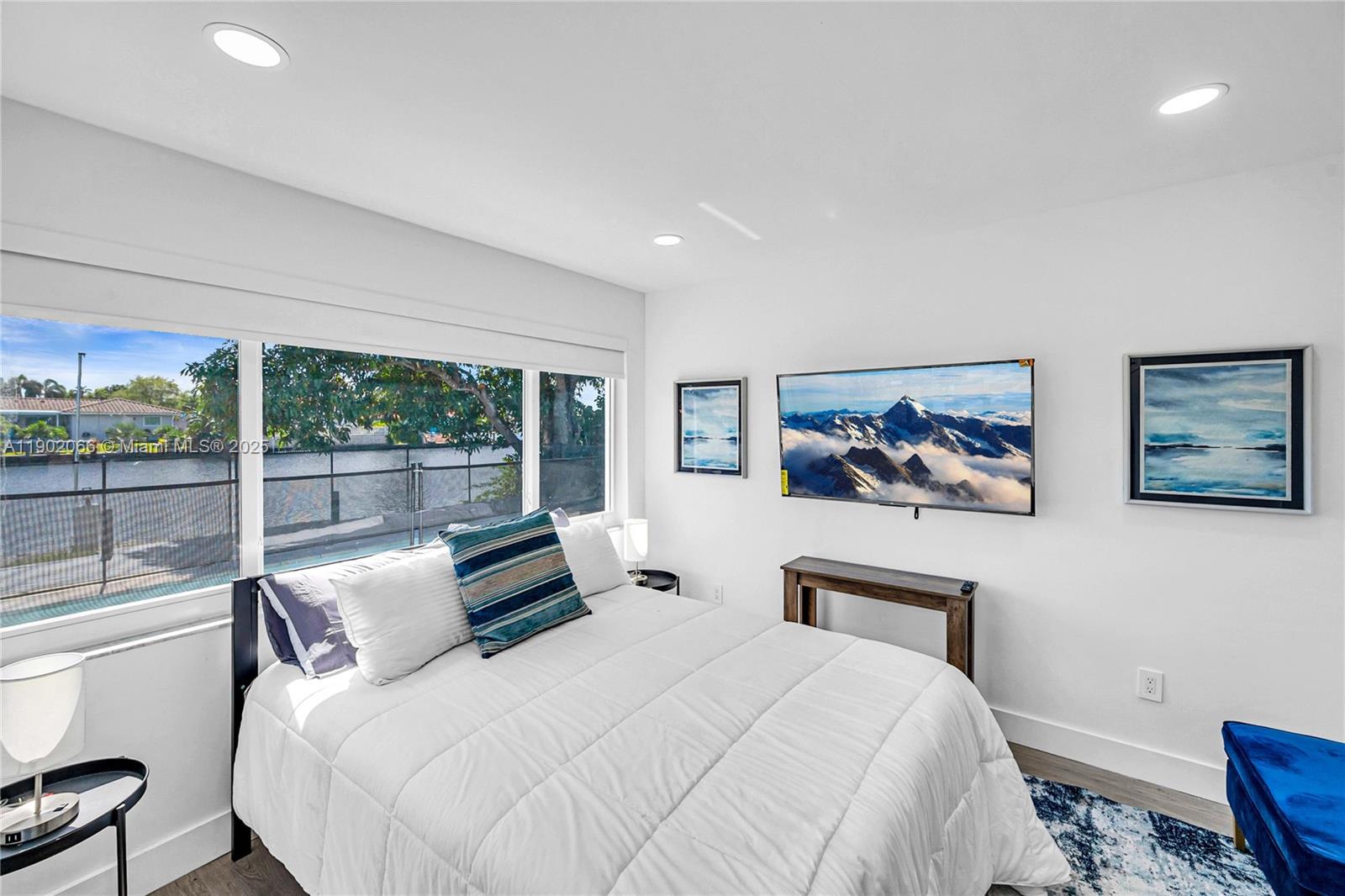 1040 NW 30th Ct, Wilton Manors