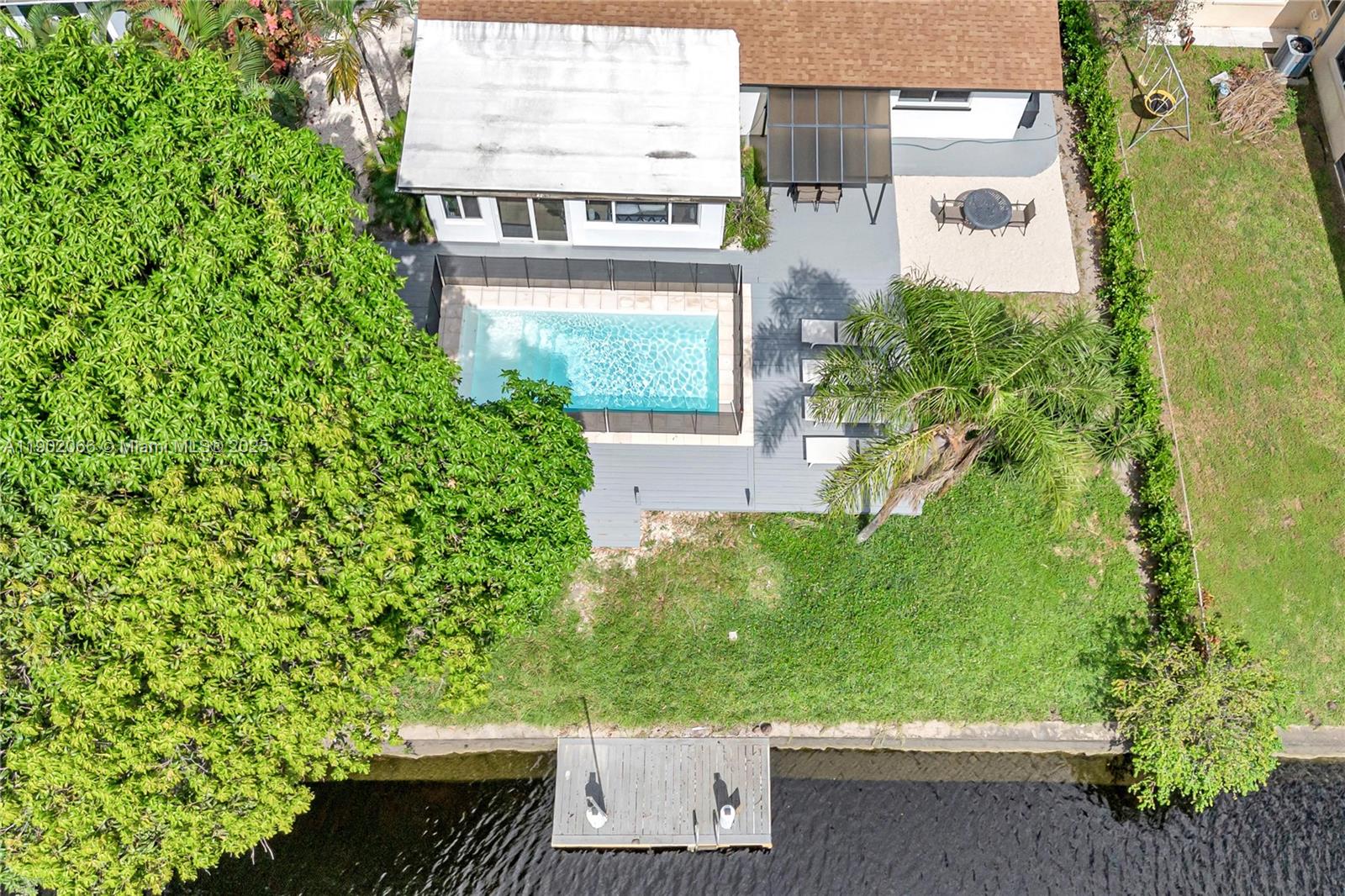 1040 NW 30th Ct, Wilton Manors