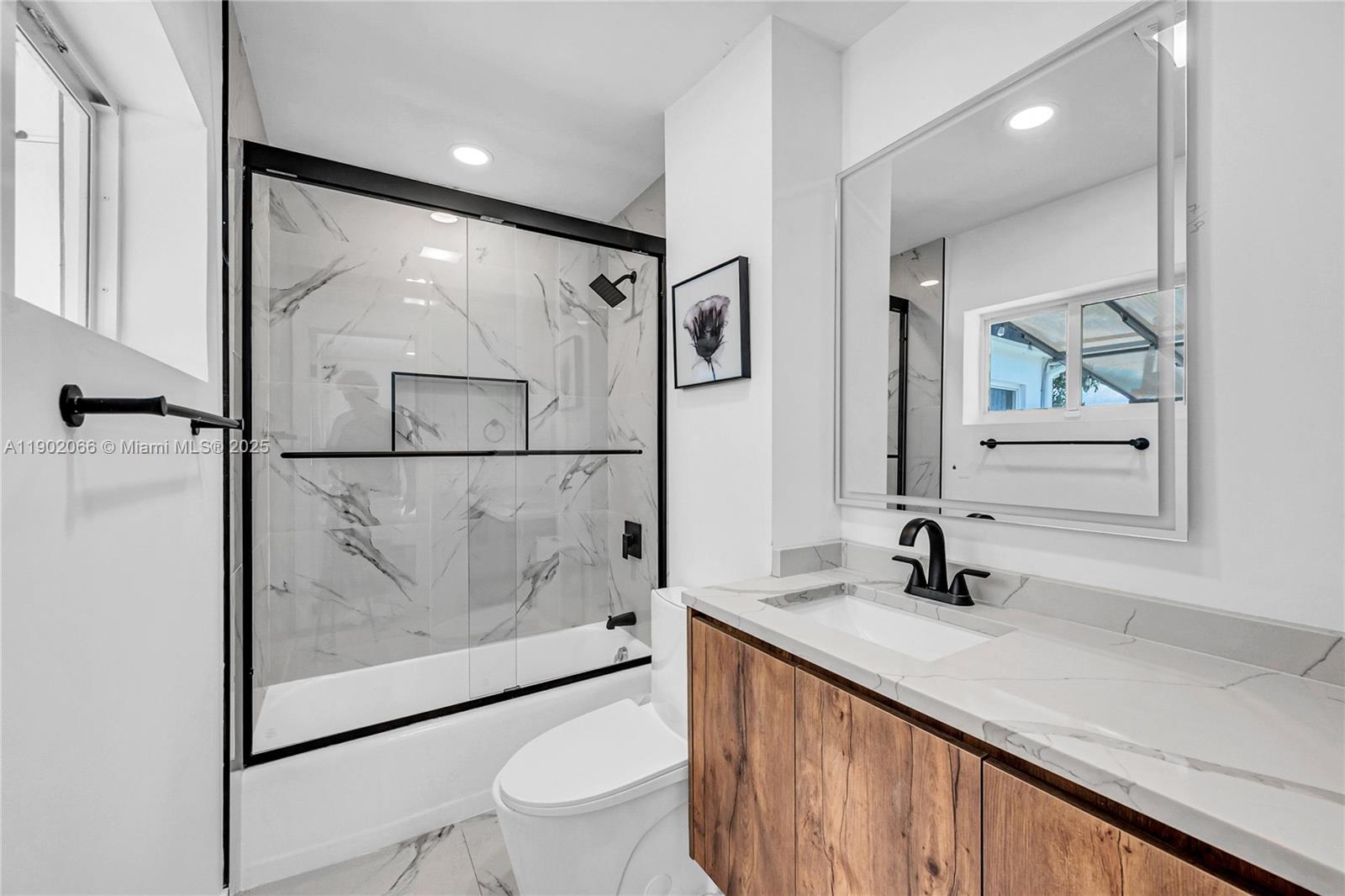 1040 NW 30th Ct, Wilton Manors