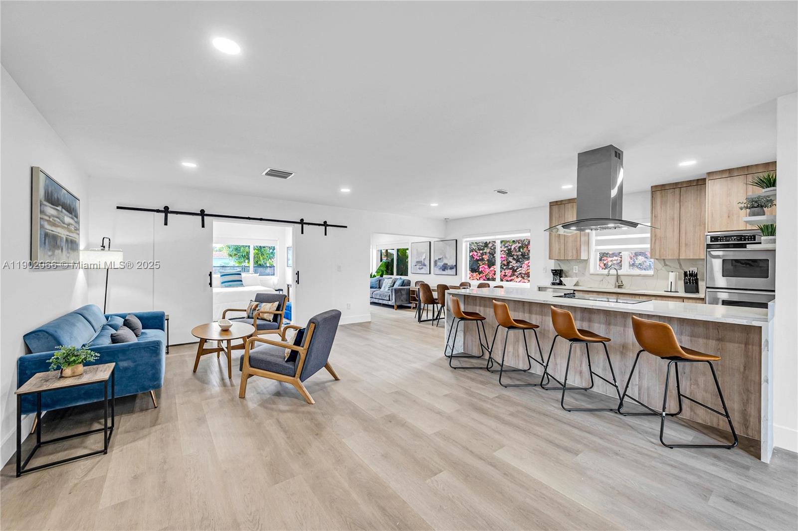 1040 NW 30th Ct, Wilton Manors