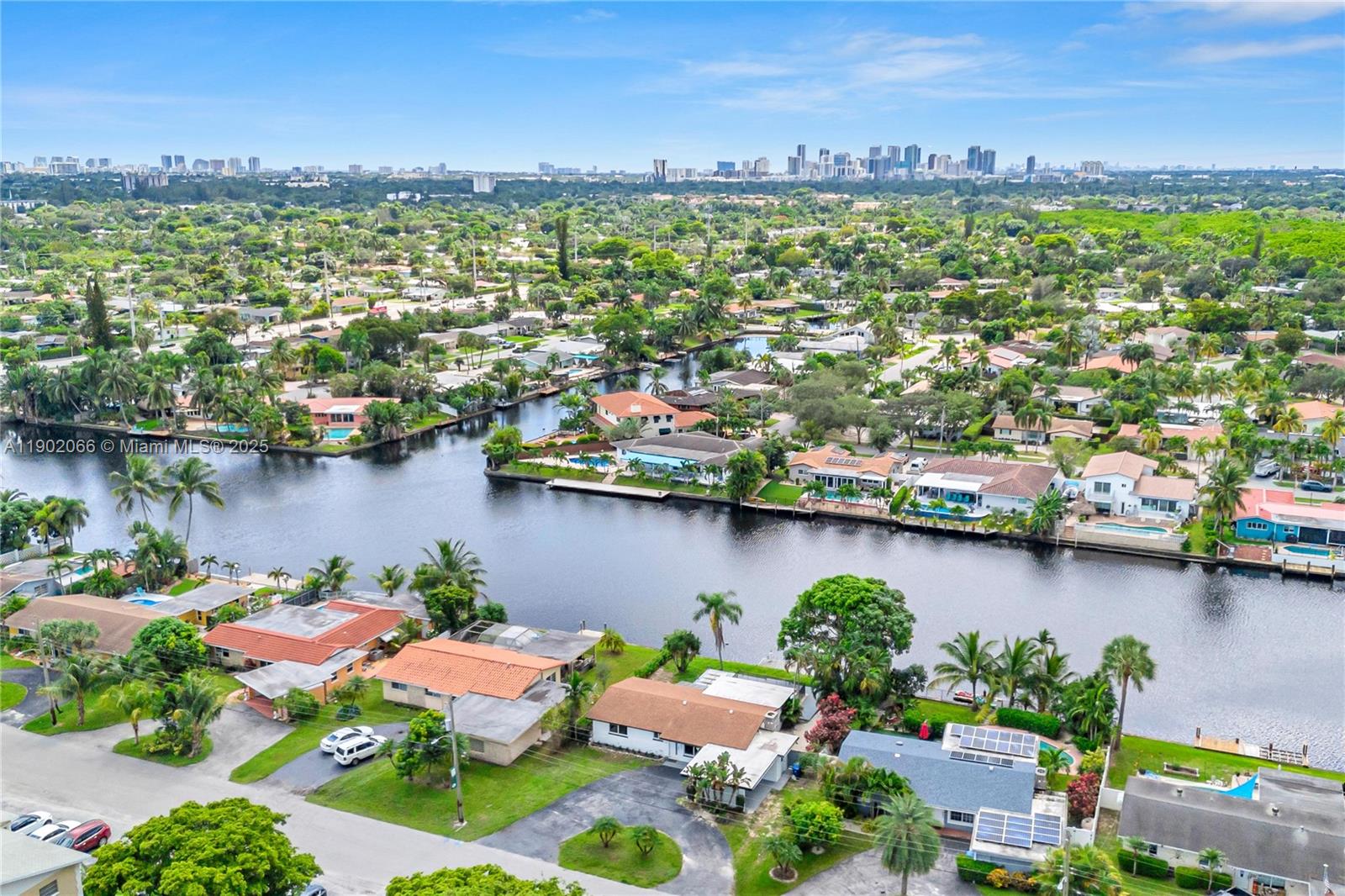 1040 NW 30th Ct, Wilton Manors