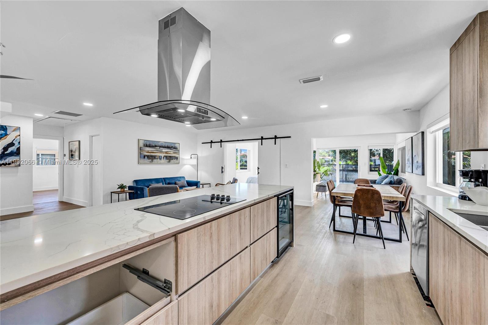 1040 NW 30th Ct, Wilton Manors