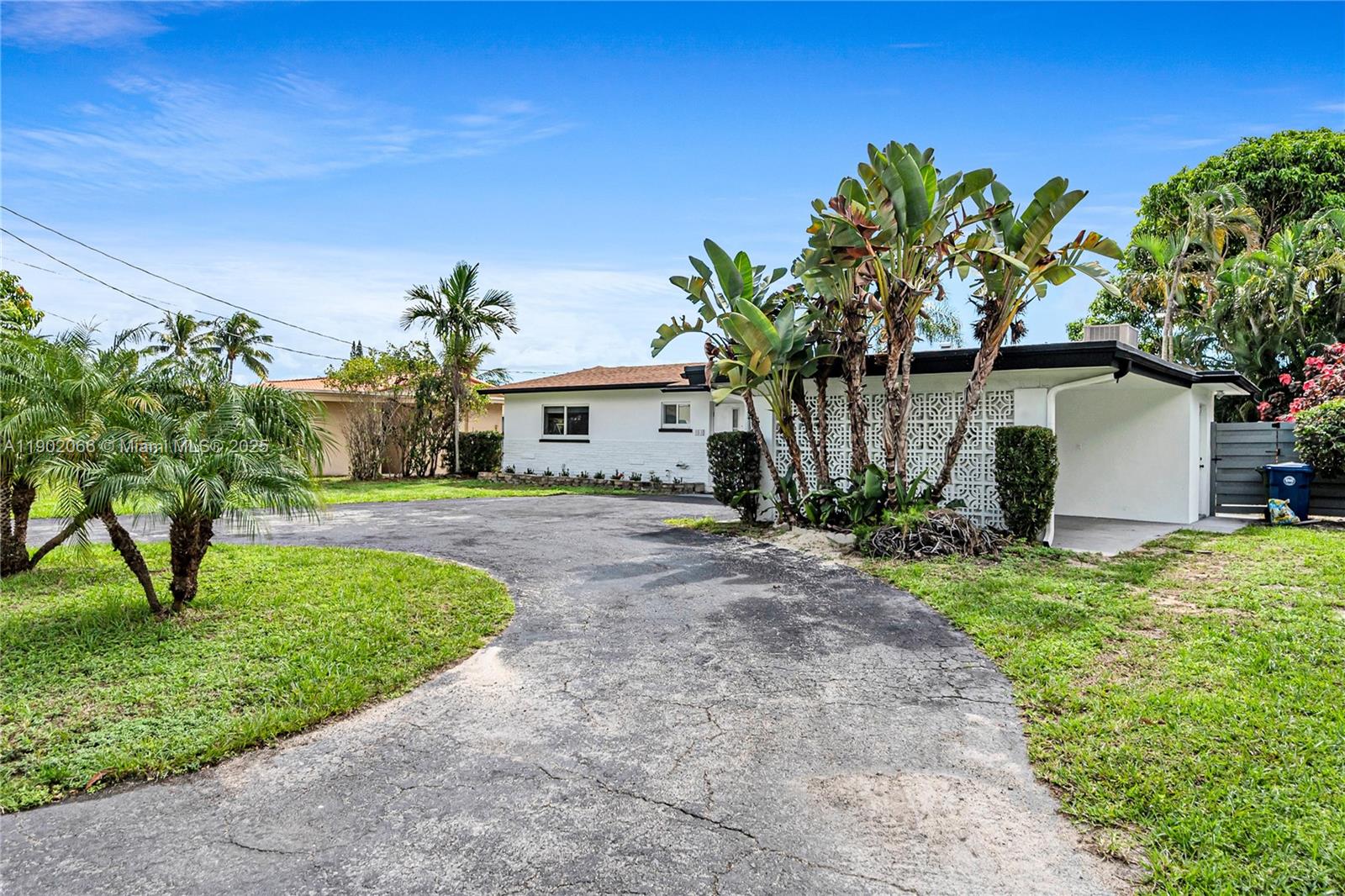 1040 NW 30th Ct, Wilton Manors