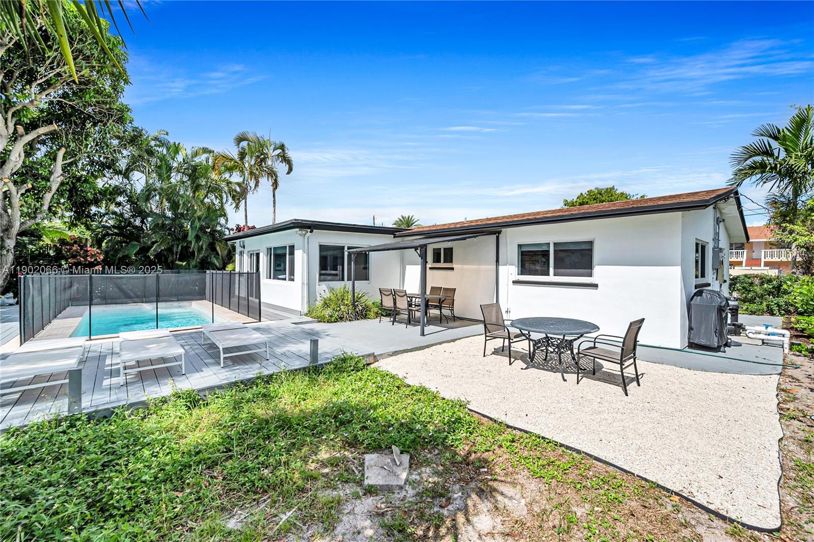 1040 NW 30th Ct, Wilton Manors