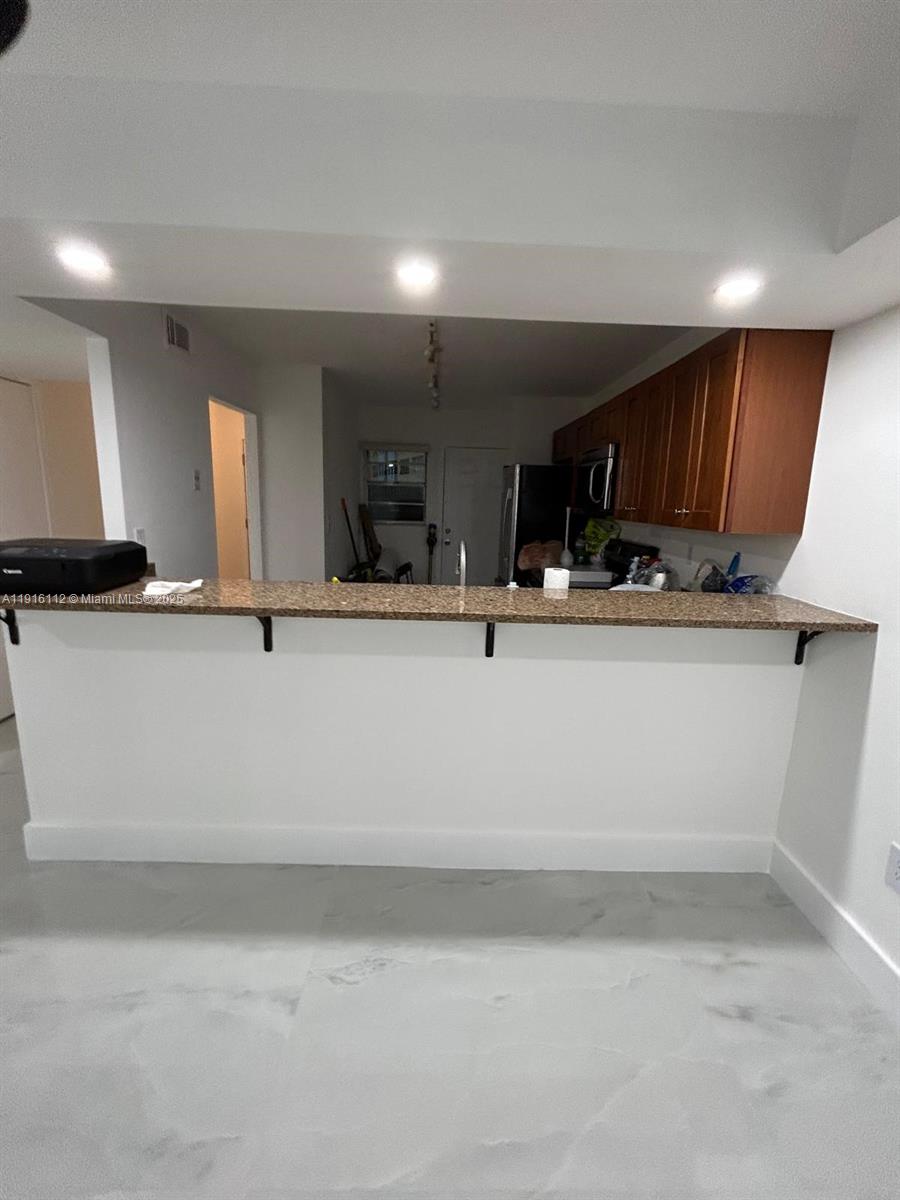 1750 NE 191st St # 4 Unit: 426-4