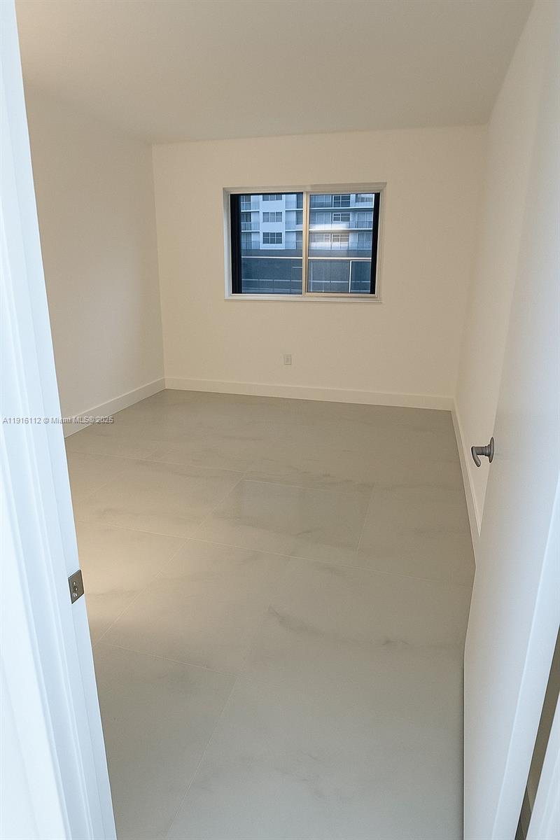 1750 NE 191st St # 4 Unit: 426-4