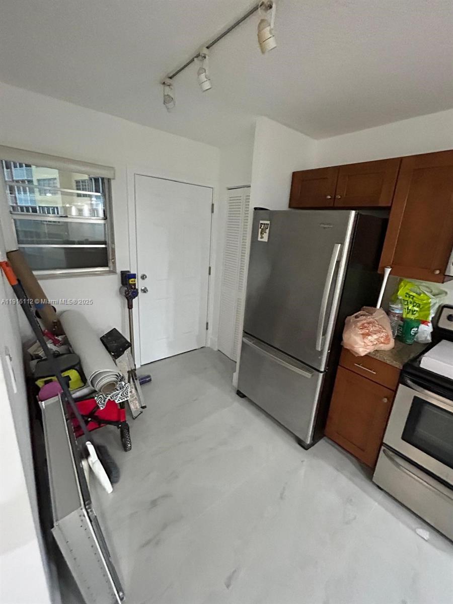 1750 NE 191st St # 4 Unit: 426-4