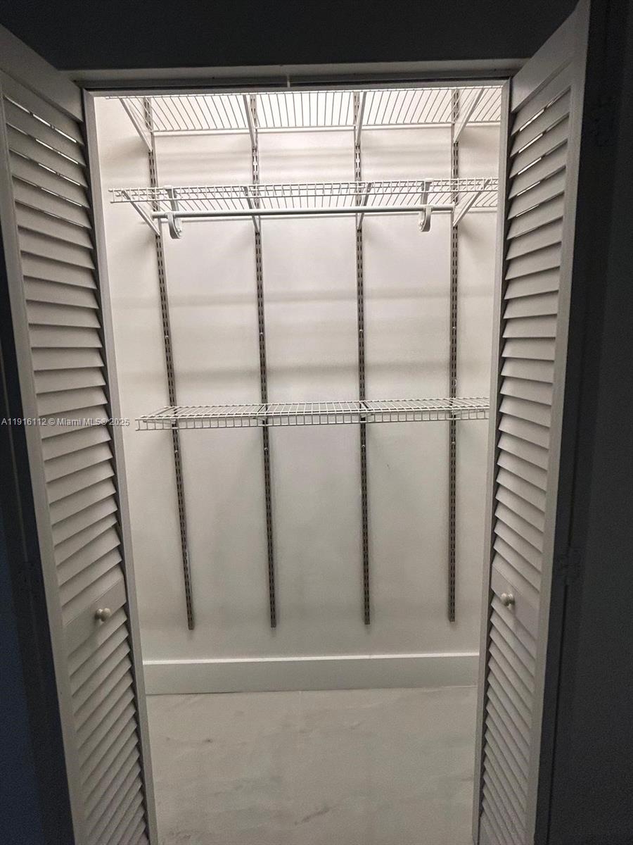 1750 NE 191st St # 4 Unit: 426-4