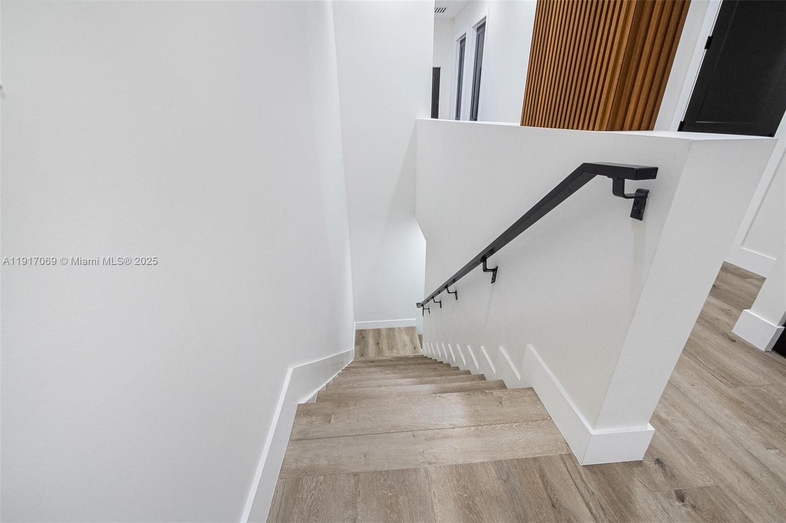 535 NW 52nd St
