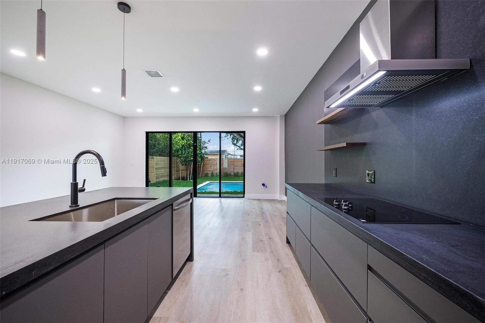 535 NW 52nd St