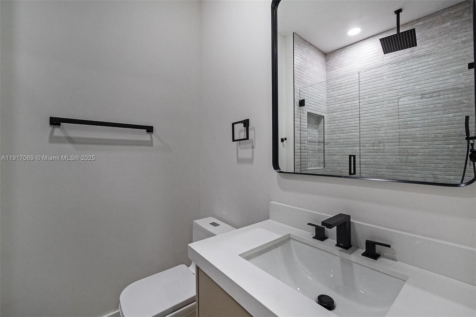 535 NW 52nd St