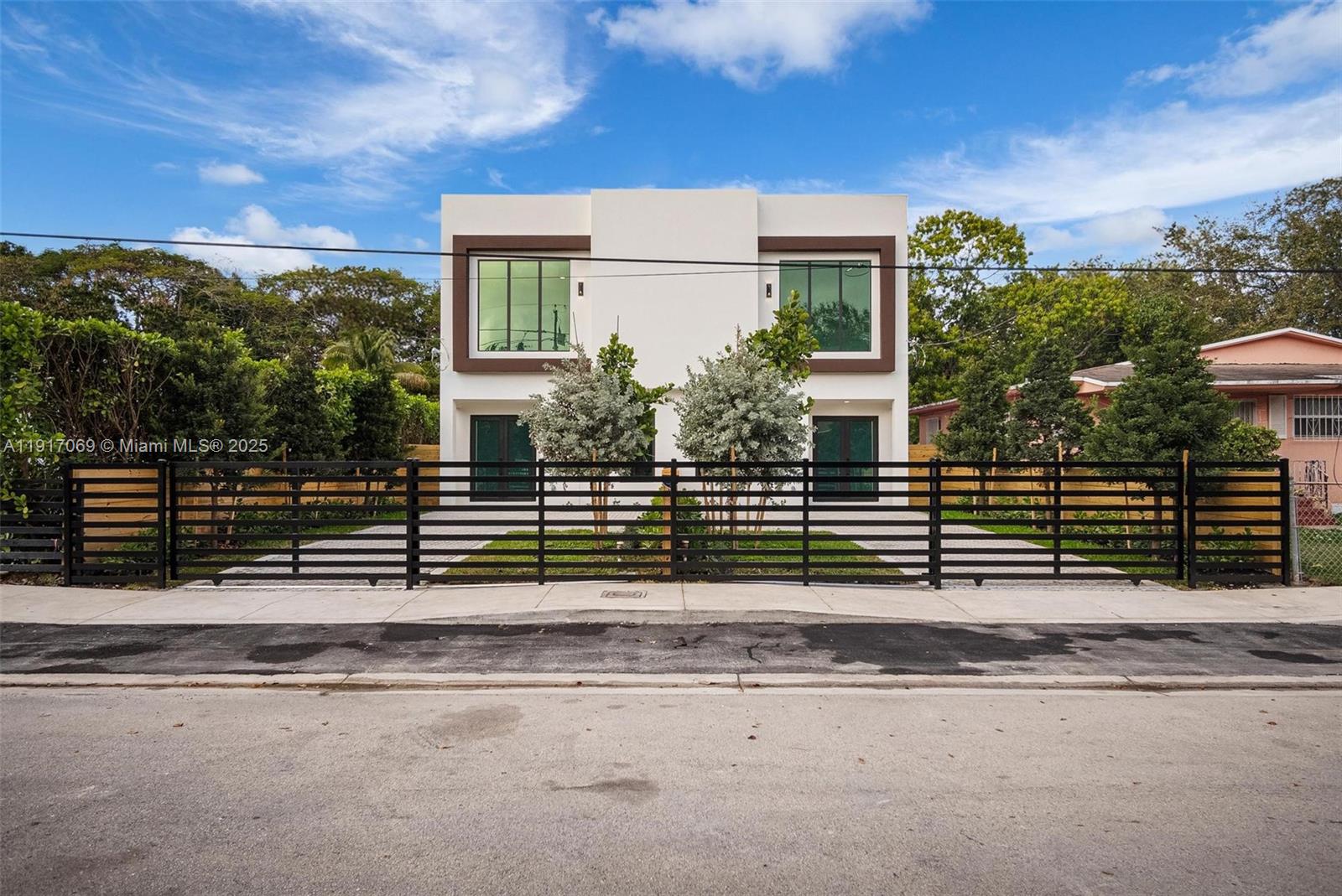 535 NW 52nd St