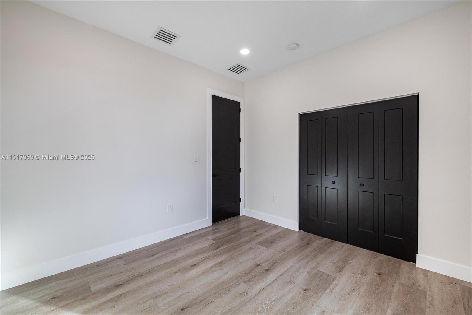 535 NW 52nd St