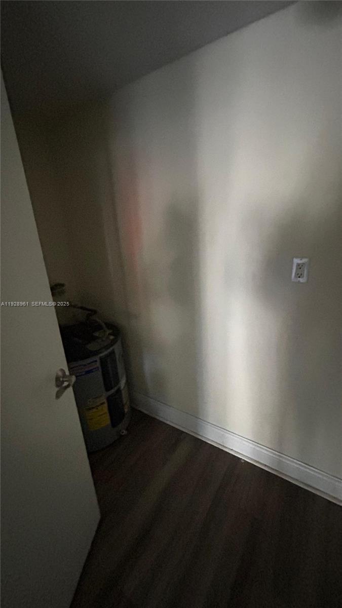 5686 Rock Island Rd # 107