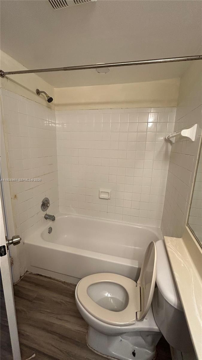 5686 Rock Island Rd # 107