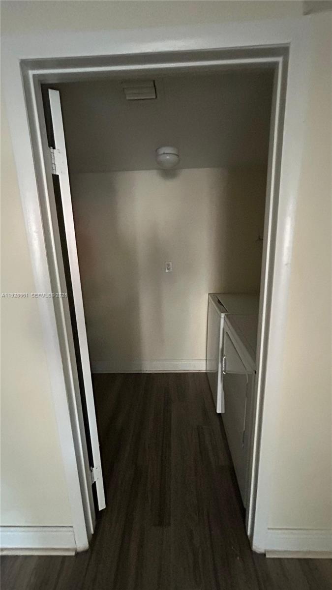 5686 Rock Island Rd # 107