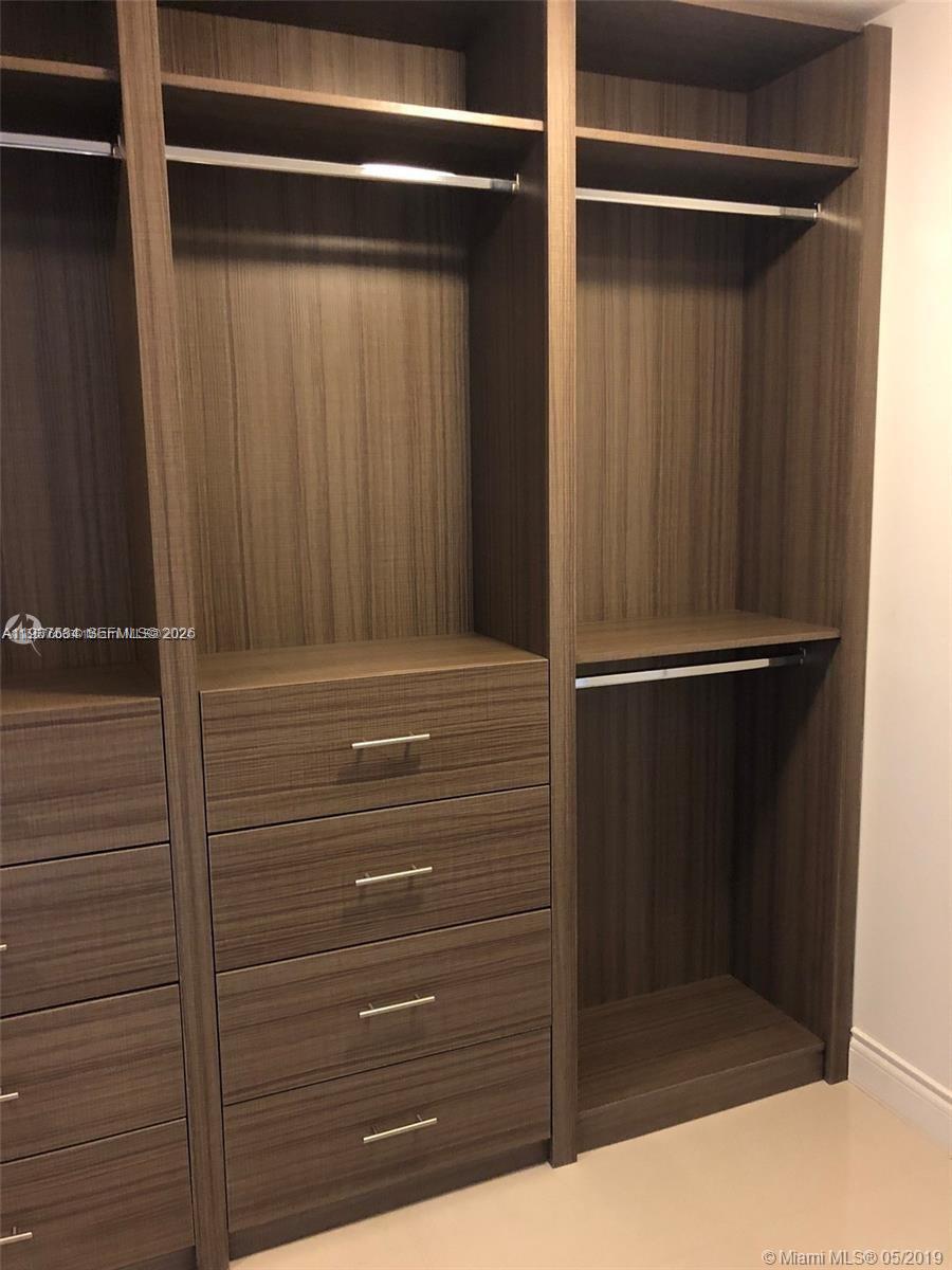 10203 Collins Ave # 605